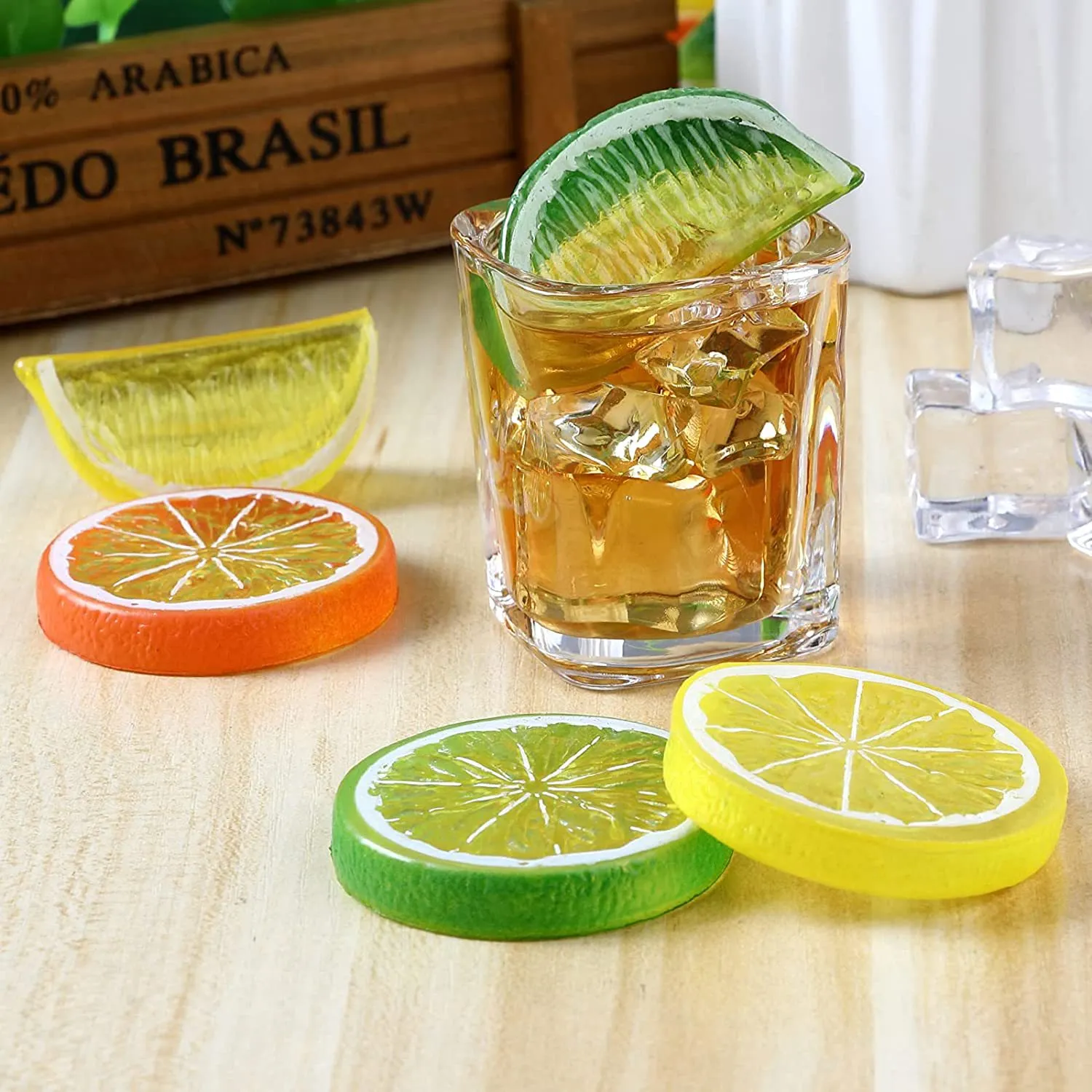 Fette di limone in plastica Puntelli di limone finti artificiali Modello di frutta realistico per la decorazione Contorno Bicchiere fai-da-te Home Party Desk Ornament Craft