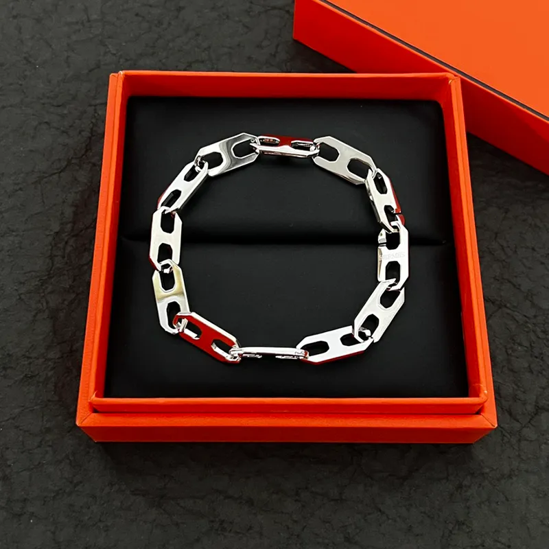 Charme de luxo feminino jóias pulseira de prata versátil e simples design de elo de corrente moda designer de alta qualidade lindo e magnífico deslumbrante pulseira de senhora