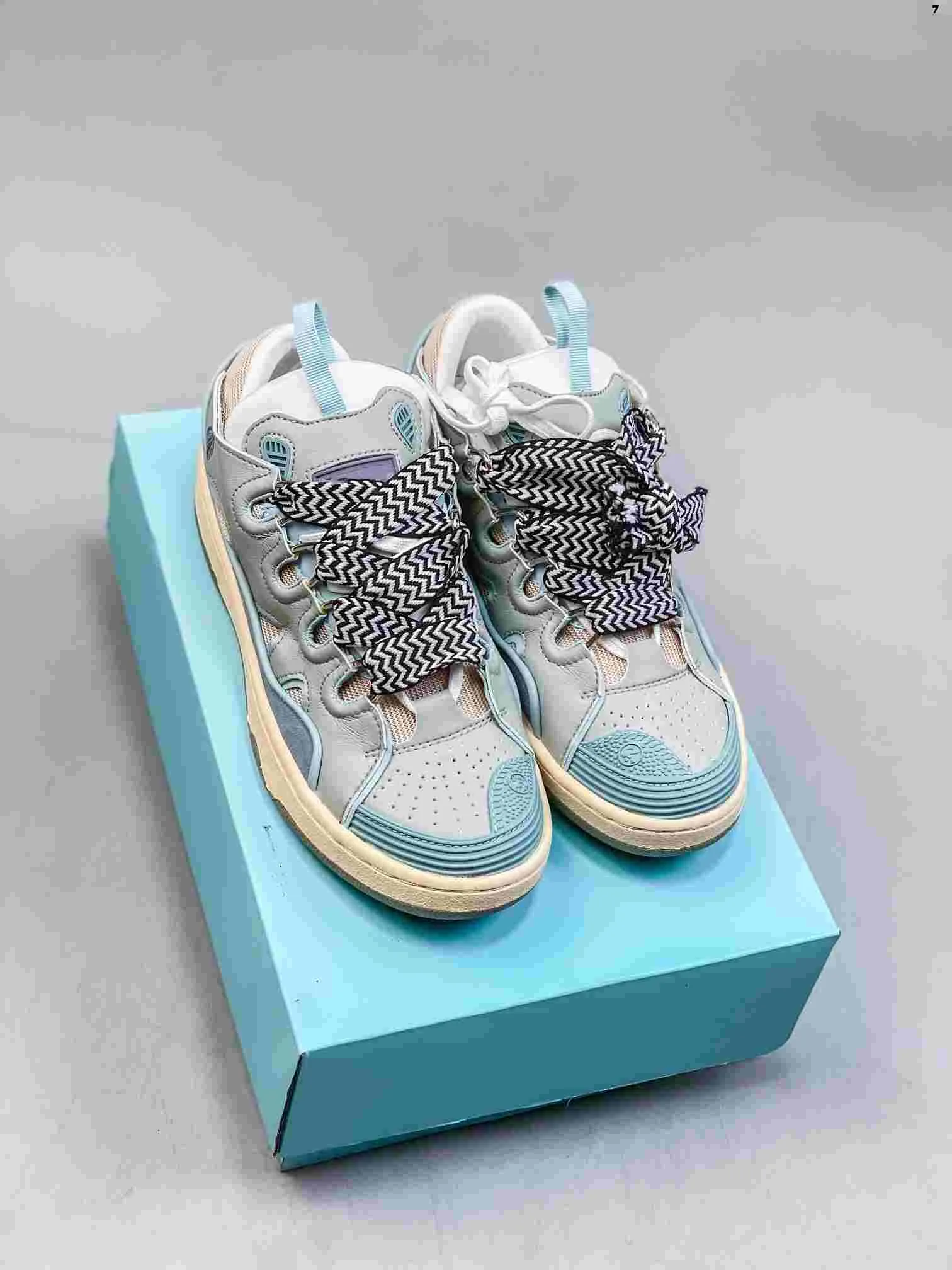 Trendy Couple Sneakers - Leather Curb Board Shoes, Stylish  display picture 3