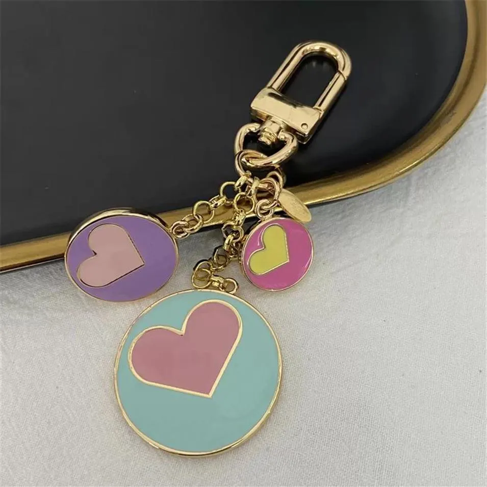 Luxury Designer Keychain Fashion Classic Brand Key Buckle Flower Letter Key Chain Handmade Love Keychains Mens Womens Trendy Bags 303t