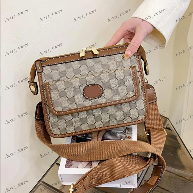 Tasarımcı Crossbody Bag Tasarımcı Mesaj Torbaları Kadın Erkek Omuz Çantaları Bel Kemerleri Serseri Çanta Çift Toka Çapraz Vücut Çantaları 239213PE-6