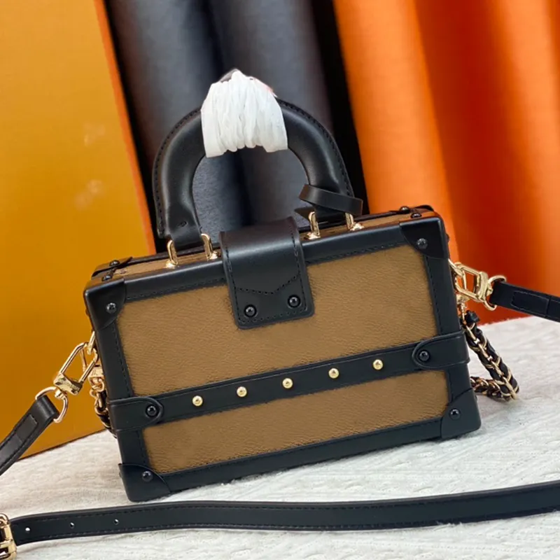 DHgate.com:Square Box Tote Bag - Stylish Woven Chain