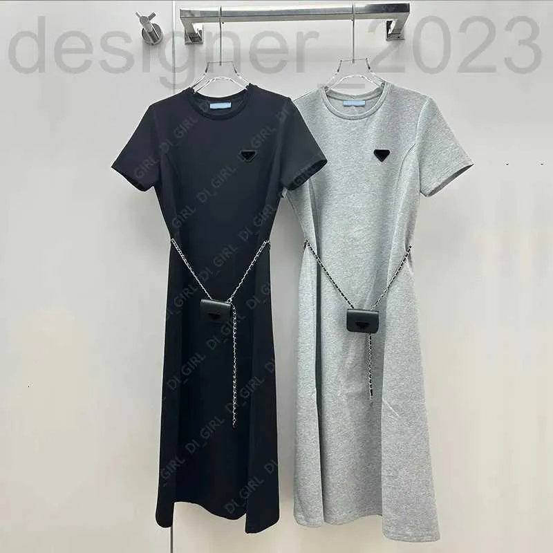 Basic Casual Jurken Designer Vrouwen Deess Calssic Driehoek Pint Lange Zomer Slanke Eendelige Rok met Ketting pack V5J1