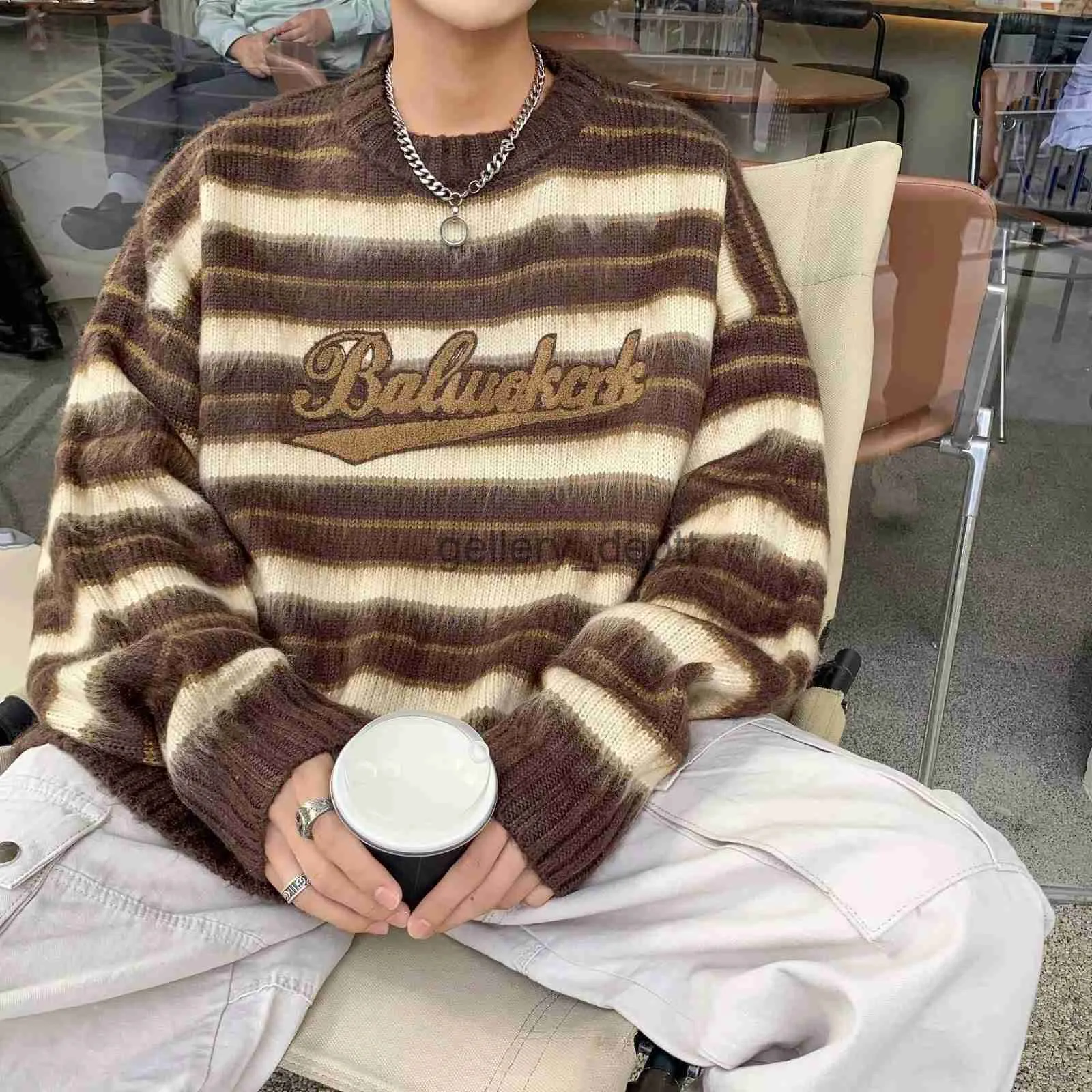 女性用セーター秋のセーターメンメン冬のストライプOネックプルオーバー厚い暖かいオールマッチニットウェアファッション韓国衣料品ビンテージレジャーJ230921
