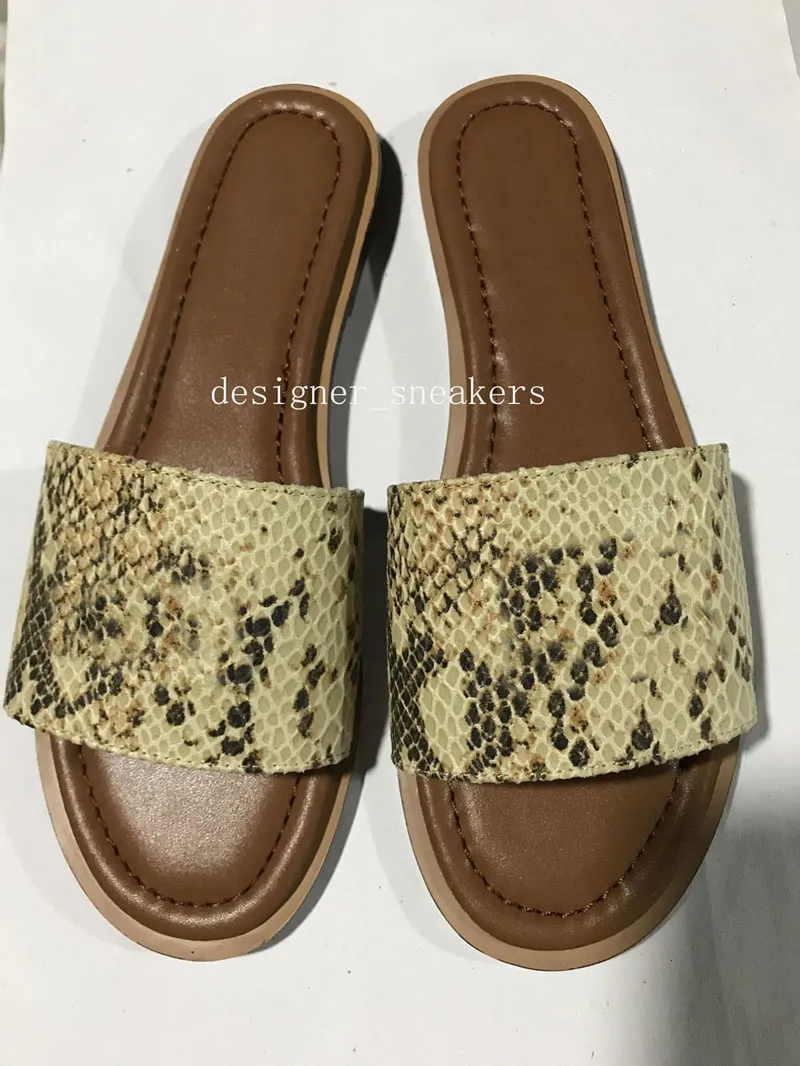 Kvinnor tofflor damer python snakeskin läder sandaler designer svart röd sandal sommar strandskor festskor stor storlek35-42