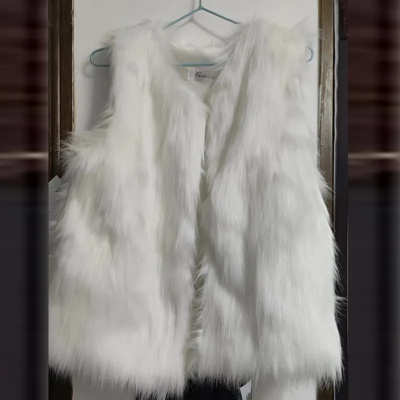 Dress Clearance Womens White Faux Fur Vest Womens Faux Fur Winter