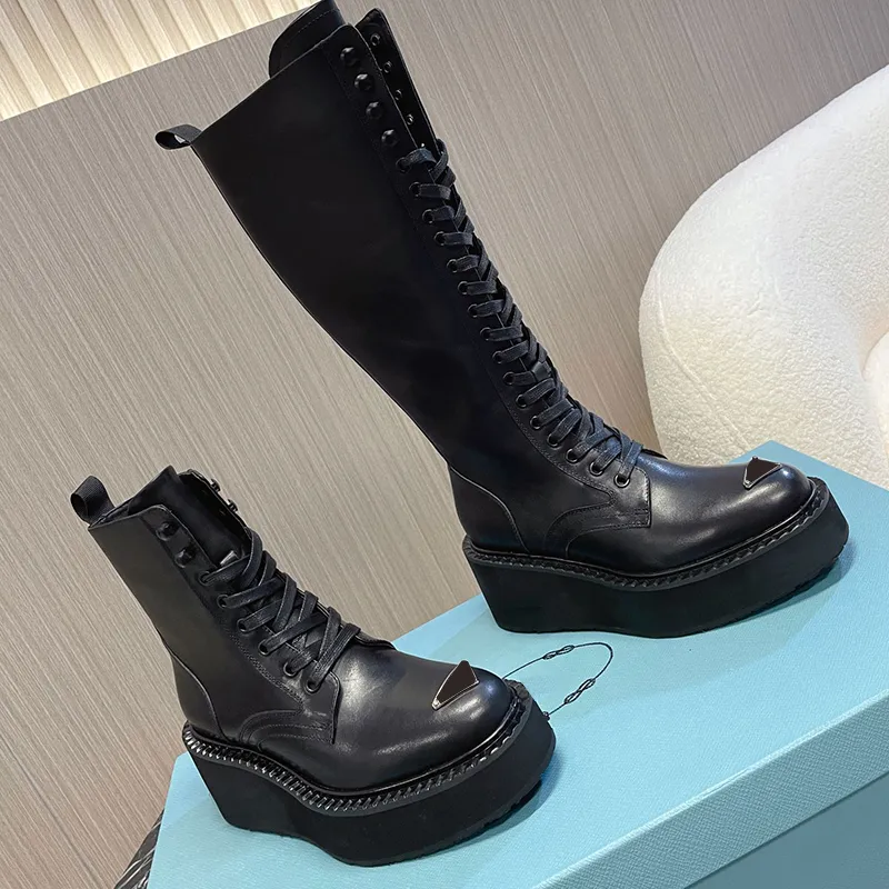 Flat bottom store booties