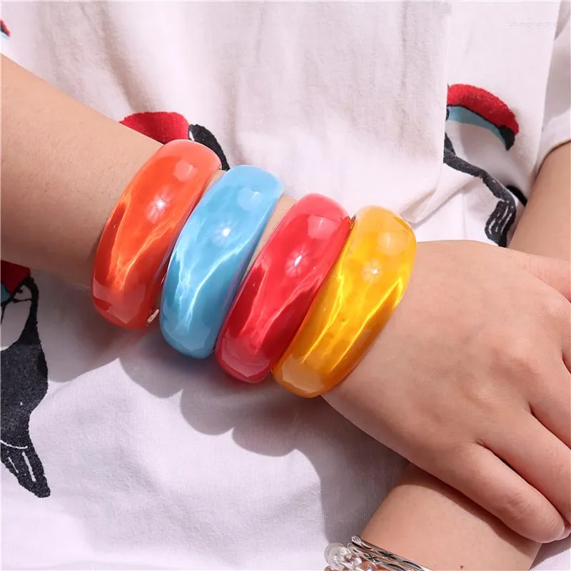 Bracelet HUANZHI Coloré Résine Ouverte Large Émail Chunky Transparent Vintage Bijoux Cadeau Pour Les Femmes Conception