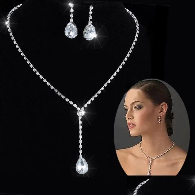 Boucles d'oreilles Collier à la mode Sier Couleur Bijoux de mariée Ensembles pour femmes Brillant CZ Zircon Cristal Ensemble de luxe Cadeau de fête Drop Livraison Dhgeb