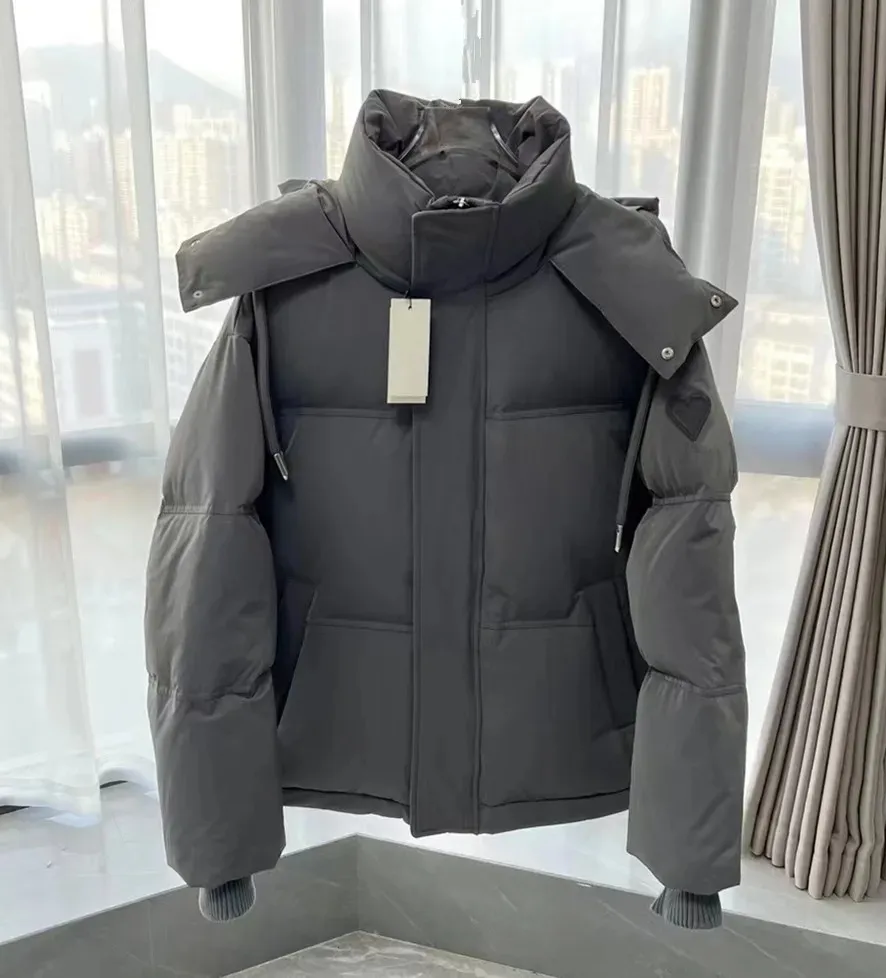 DHgate Mens Down Puffer Jacket AMI ami Embroidery Hooded Parka Warm Winter Outwear Coat Apparel