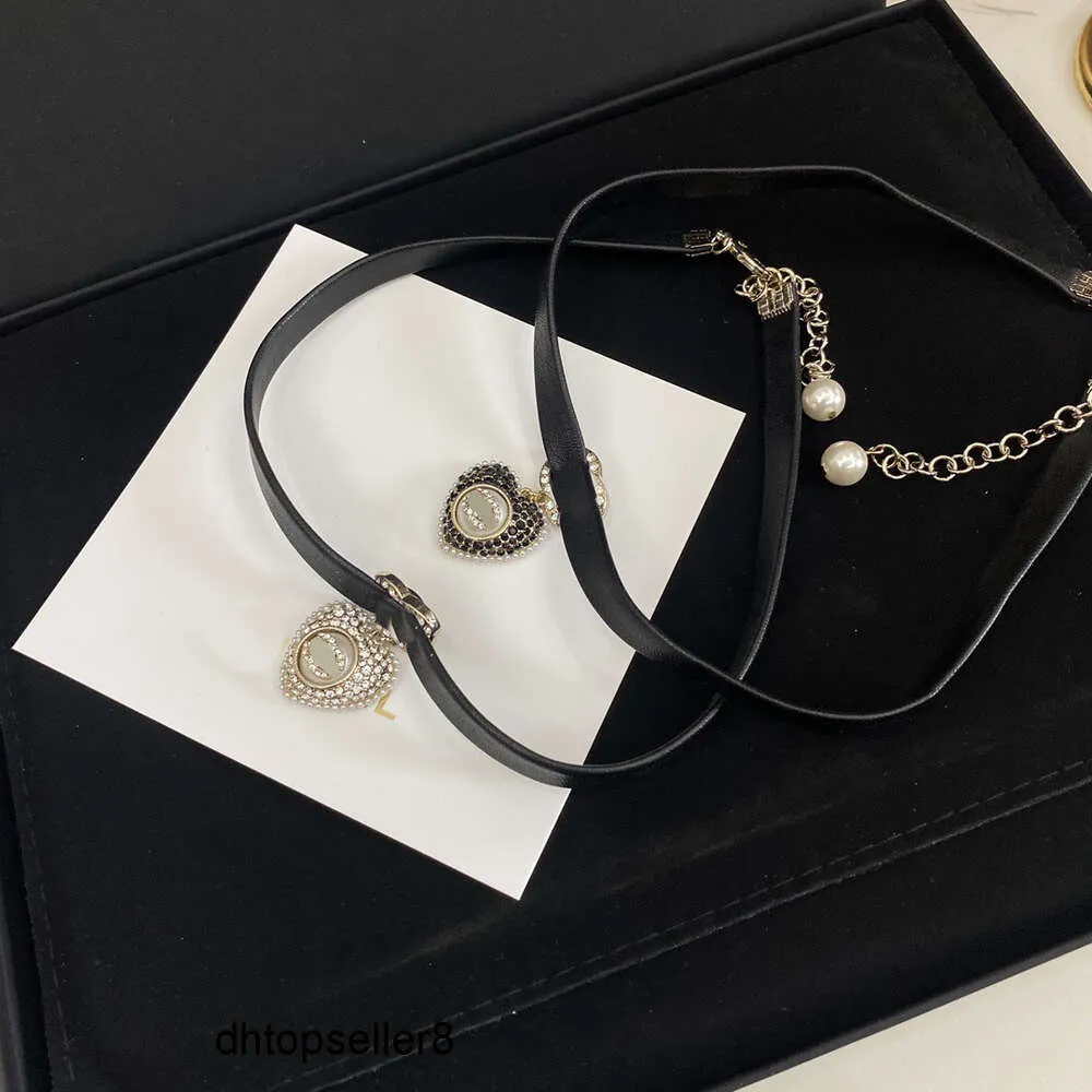 Toppdesigner halsband döljer rep choker stämpel kärlek originalutgåva aldrig blekna matt guld diamant kvinnor halsband läder kedja koppar för kvinnor smycken