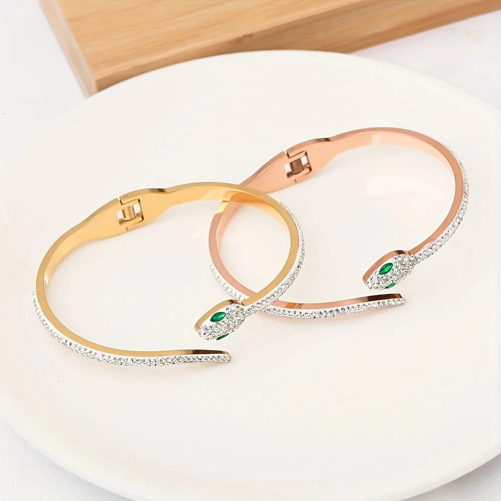 Bangle Sparkling Snake Head Stainless Steel Spring Bracelet for Women 230922