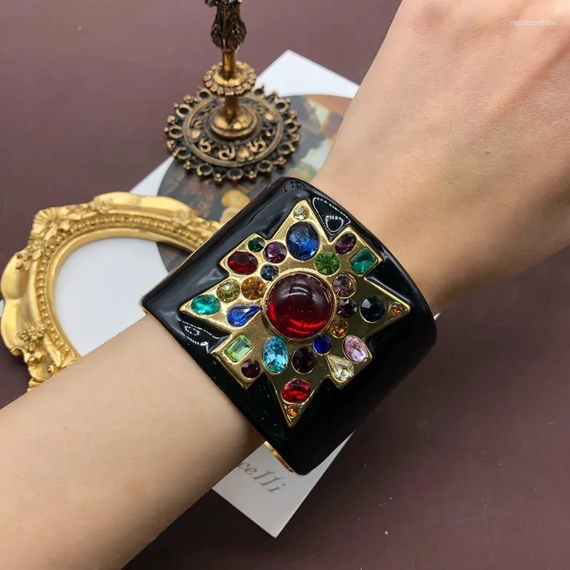 Bracciale rigido da donna con apertura a molla, smalto nero, smalto nero, industria pesante, rubino, apertura a molla femminile