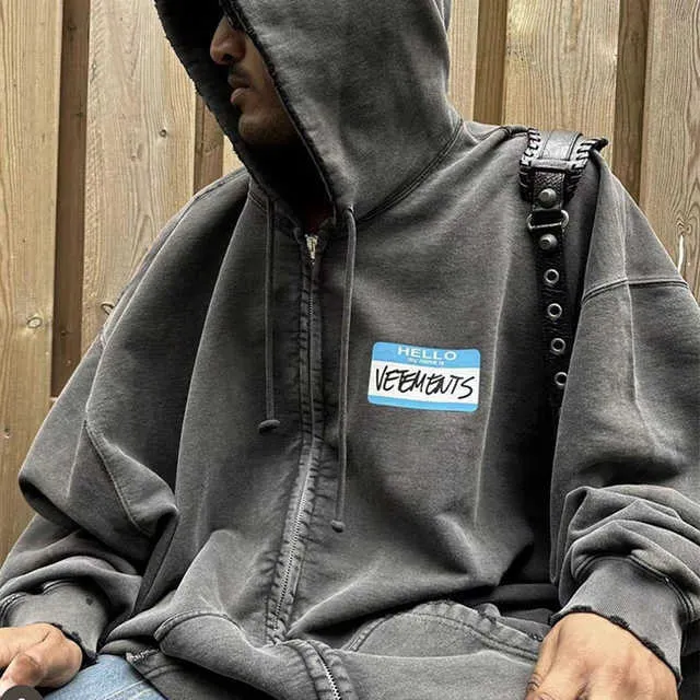 Vetements vintages 2025