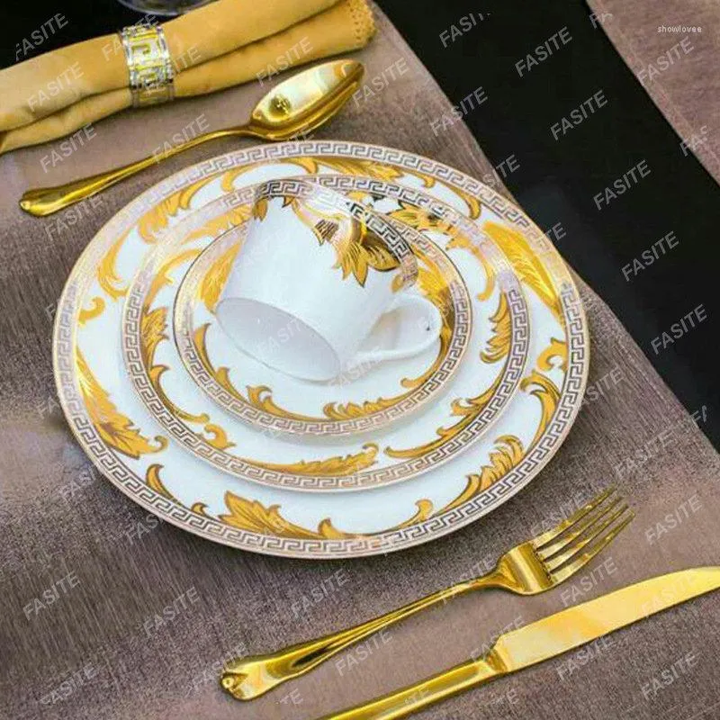 أدوات المائدة مجموعات أدوات مائدة كاملة من لوحات الذهب سكين الشوكة الشوك