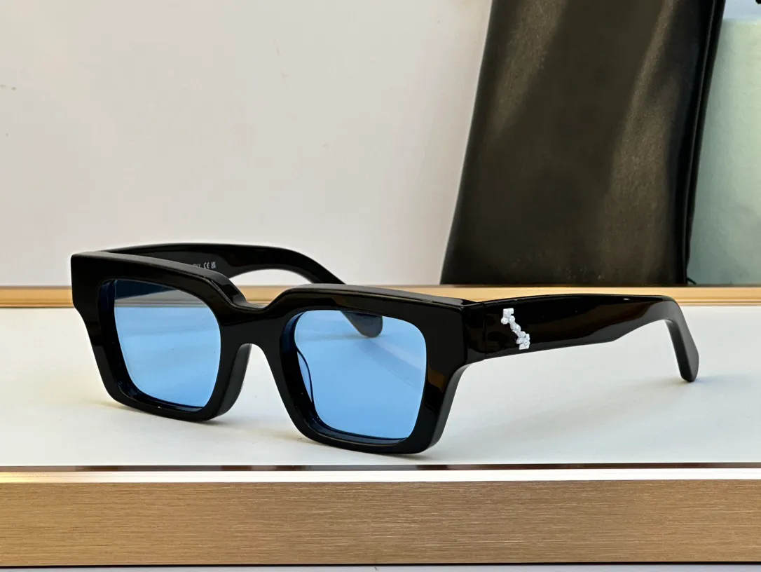 Chunky Square Sunglasses Black Dark Grey Lens Unisex Designer Sunglasses Shades UV400 Eyewear with Box