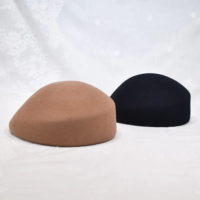 Wool Beret: French Style Felt Fascinator Hat For Men & Women  display picture 3