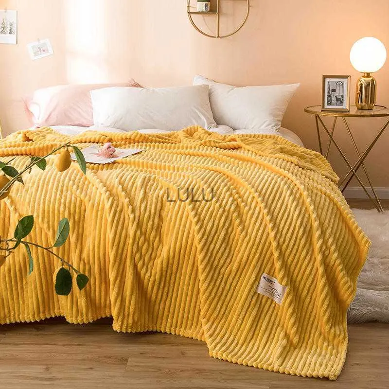 Mantas Mantas para camas Color amarillo sólido Suave Cálido 300GSM Manta de franela cuadrada a cuadros en la cama Manta de tiro de espesor HKD230922