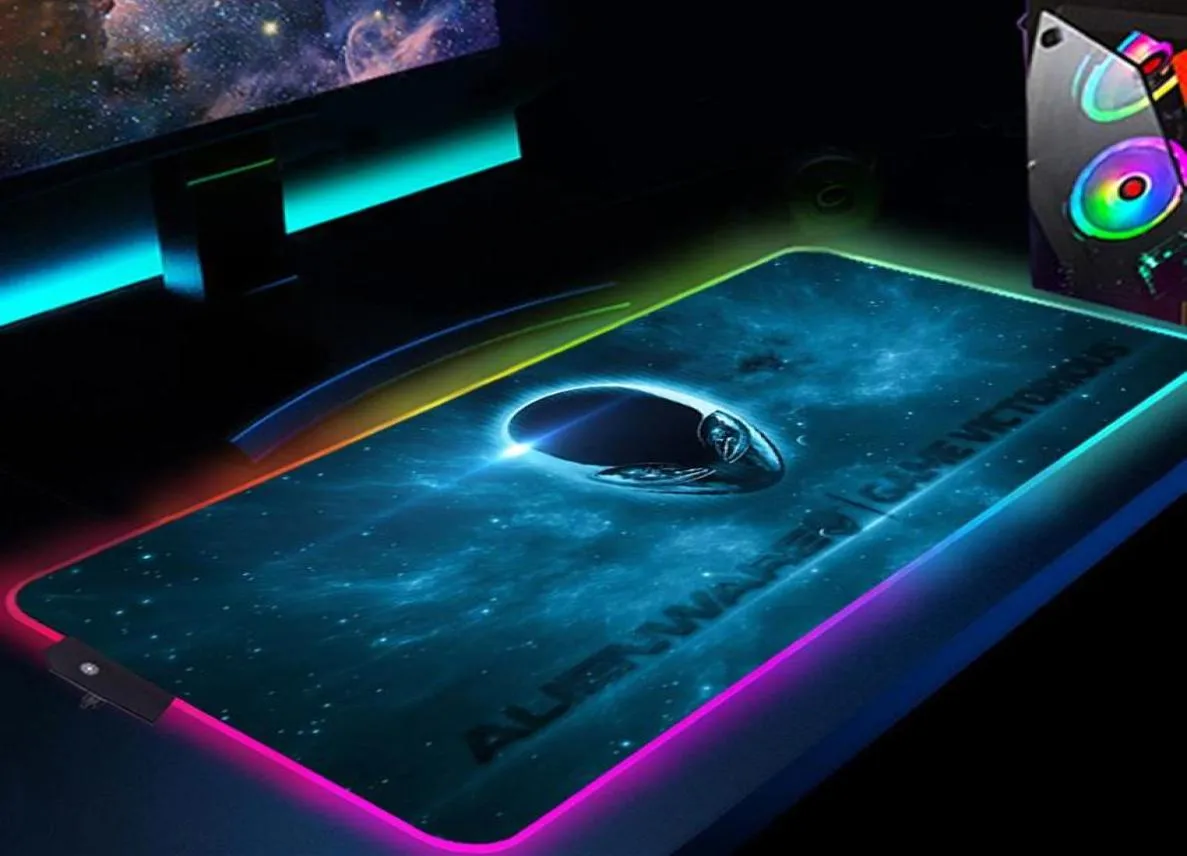 Коврики для мыши Подставки для запястий Коврик для мыши RGB 900x400 LED Gamer Pad Alienware Резиновый удлиненный коврик для клавиатуры Компьютерные аксессуары Gaming Cus8683480