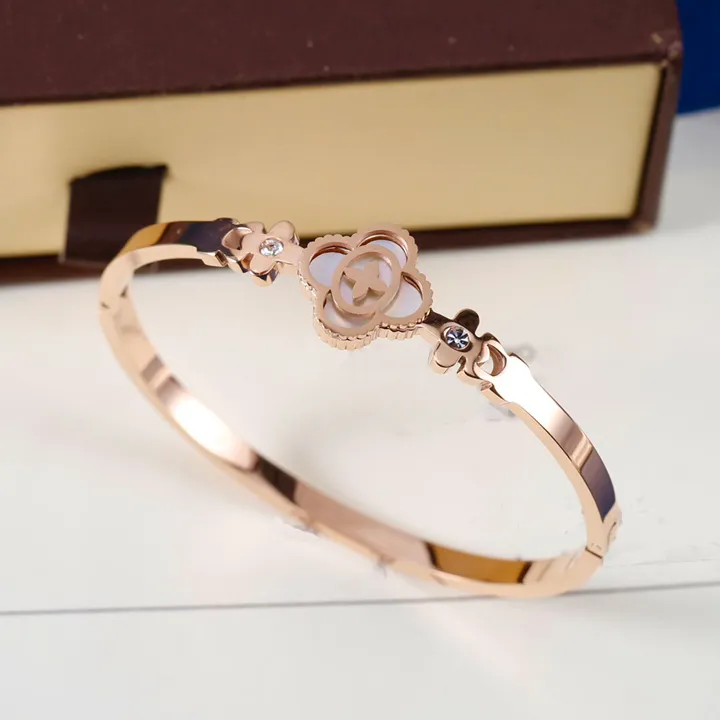 Novo estilo pulseiras femininas pulgle jóias de designer de luxo 18k peito de ouro em aço inoxidável amantes de vidros de banglê acessórios por atacado 242065