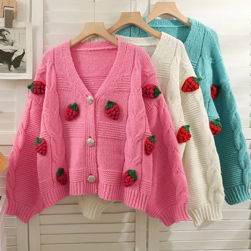 Women Swatters Knits Tees Korean Fashion Różowa Strawberry dla kobiet jesienna zima 2022 Kobieta z długim rękawem kardigan pojedyncze piersi 230922