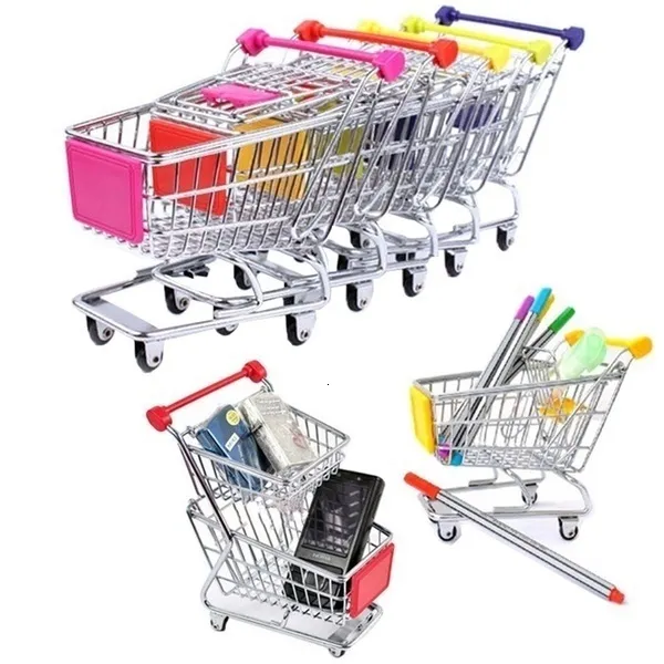 Dekorativa objekt Figurer 1 48 Mini Supermarket Shopping Trolley Cart Desktop Model Children's Toys Home Decoration Miniature 230922