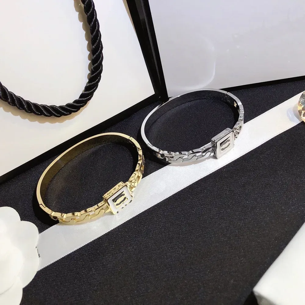 Nowy styl Bracelets Kobiety Biez Bankle Luksusowy projektant biżuterii kryształ 18K Gold Splated 925 Srebrna platowana stal nierdzewna miłośnicy ślubu Prezent