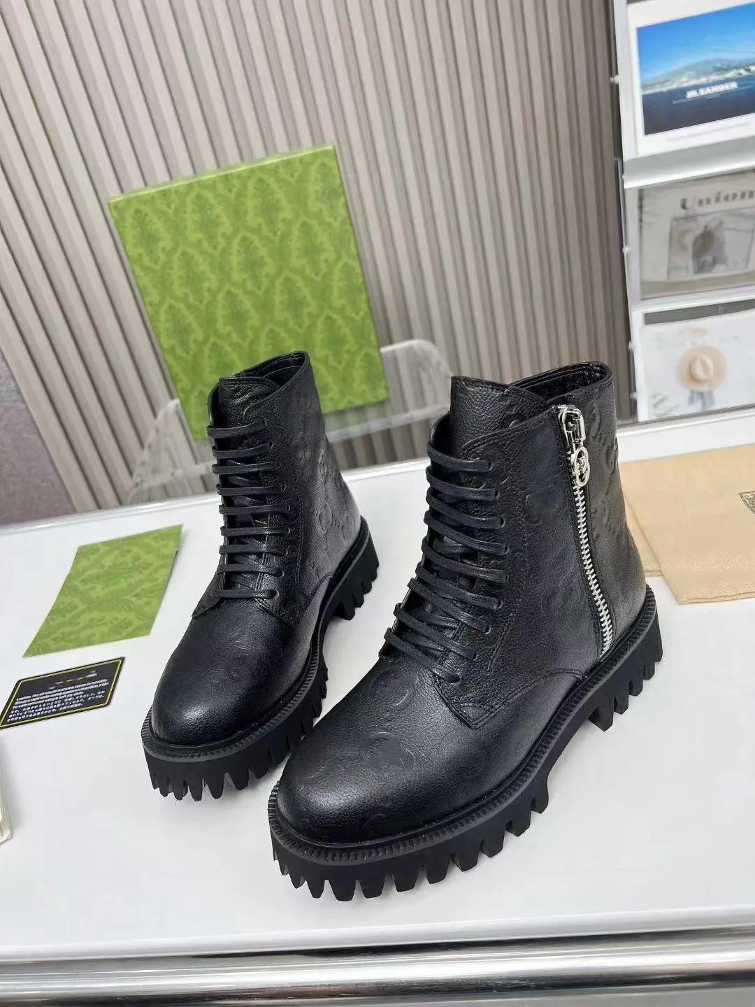 2024 novo outono e inverno marca superior designer feminino g acolchoado rendas até botas botas pretas martin botas de manga longa botas de couro 35-42