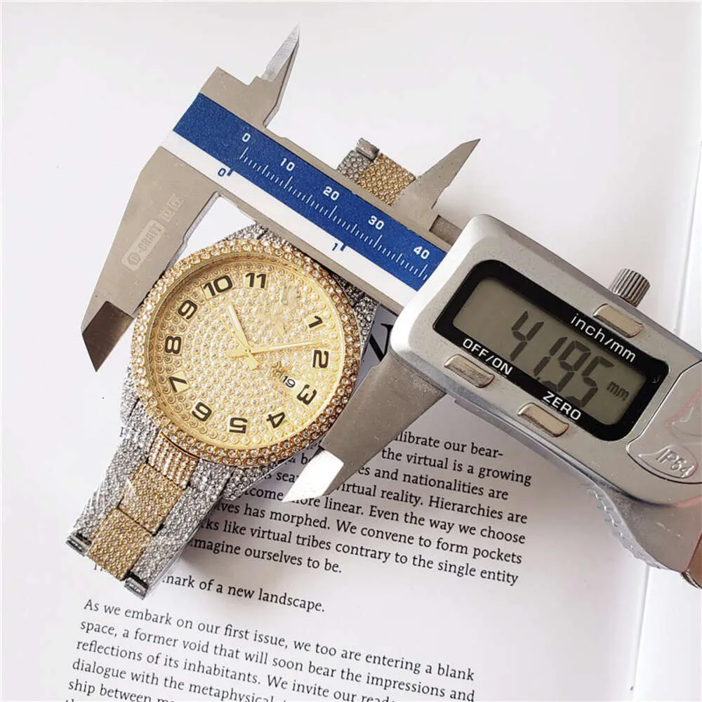 Nuevo Gran venta de relojes europeos con incrustaciones de diamantes, calendario Lao Jia Man Tian