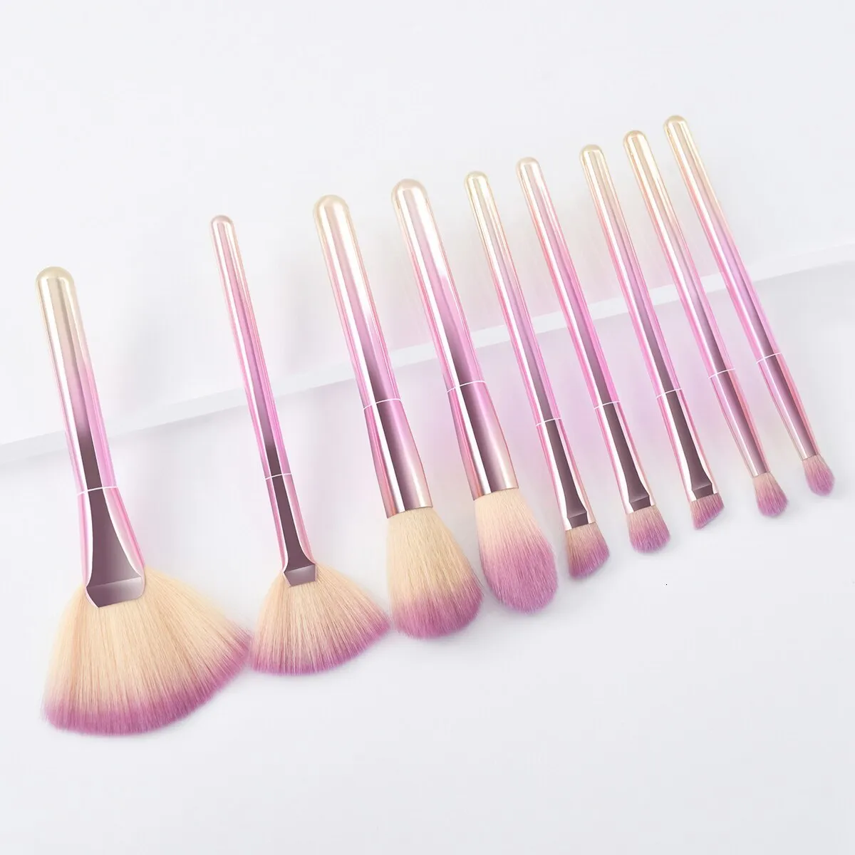 Pinceaux de maquillage 9 pièces ensemble de pinceaux de couleur fard à paupières fond de teint femmes cosmétiques fard à paupières Blush poudre mélange beauté outil doux 230922