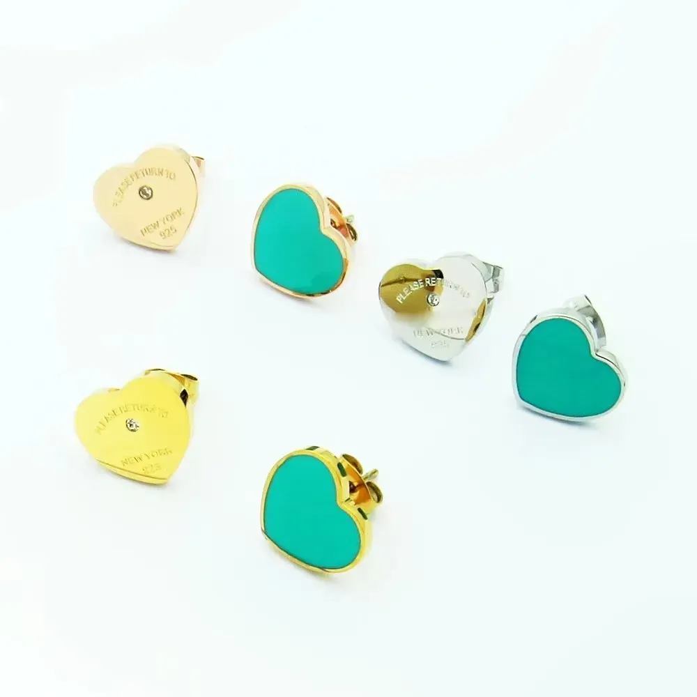 Nya designerörhängen Fashion Heart Earrings Single Diamond Stud 18k Guld Titan Steel Högkvalitativ föredragen med Box Christmas Gifts