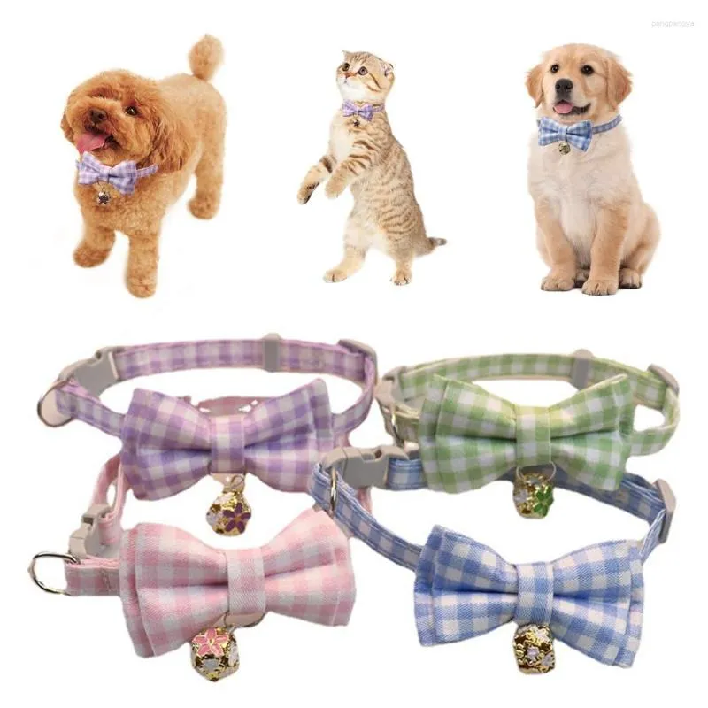 Hundhalsar Pet Collar Justerbar Cat Bow Tie och Bell Plaid Print Supplies Universal Puppy Accessories