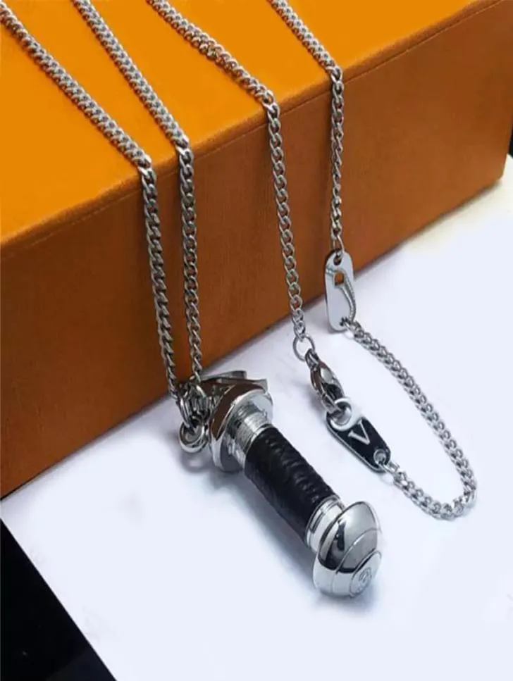 Colliers et pendentifs, Homme, Collection de luxe