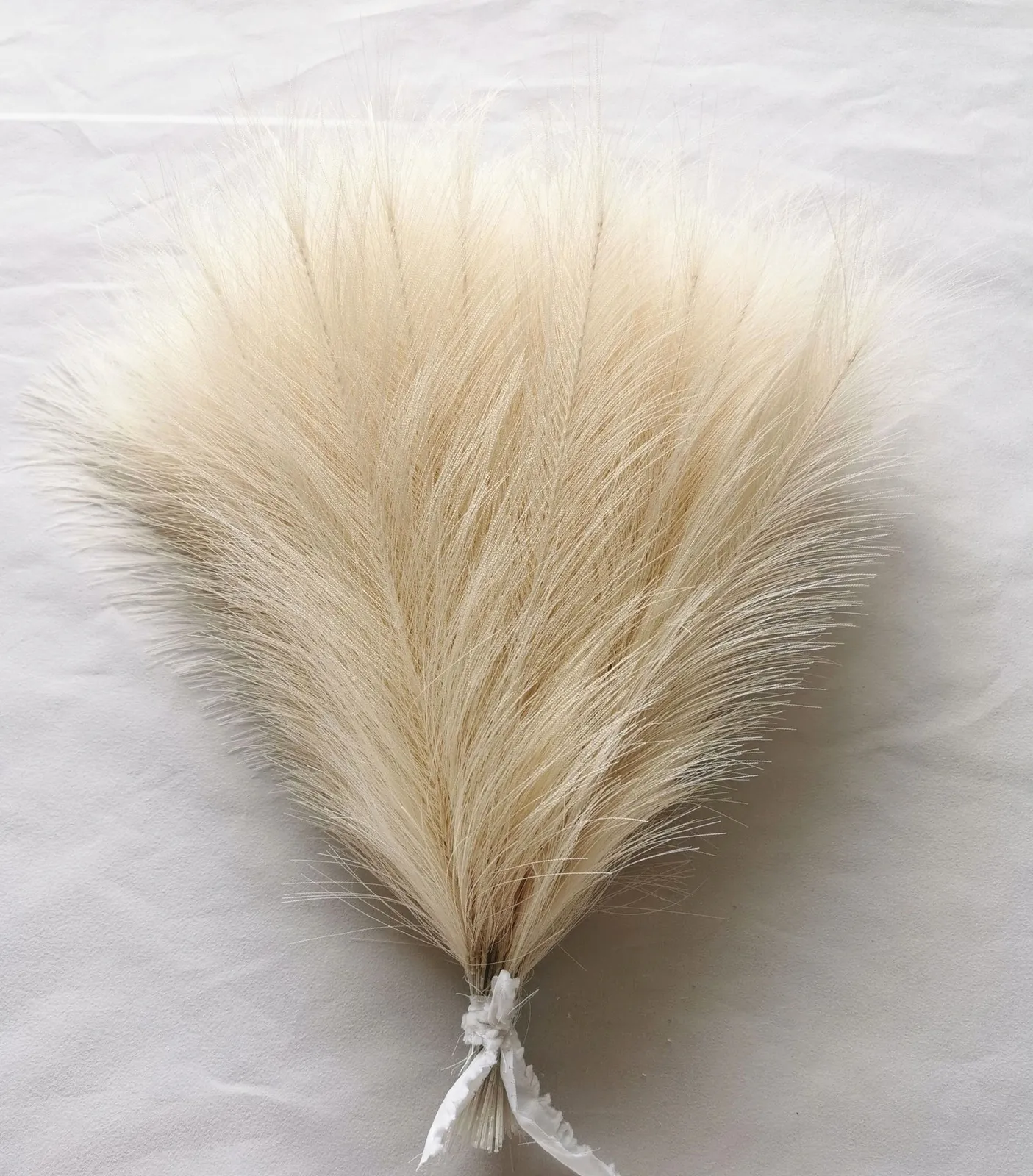 Juldekorationer Faux Pampas Grass Beige 10st Liten Artificial Pompas Decor for Vase Fake Fluffy Floral Home Wedding Boho 230923