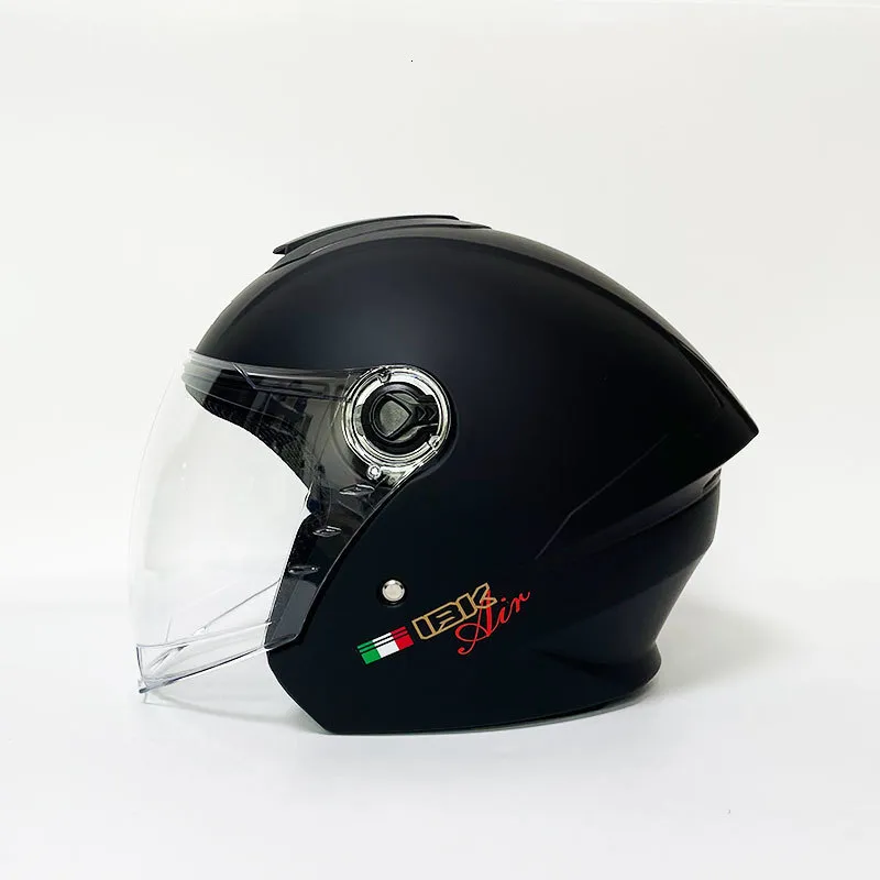 Caschi da ciclismo Moto elettrica quattro stagioni casco universale tre quarti per uomo e donna mezzo casco batteria estiva 230923