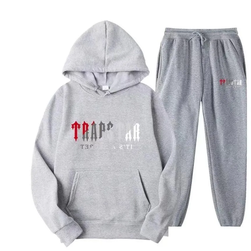 T-shirts pour hommes masculins 23 survêtement Nake Tech Trapstar Track Swet Hoodie Europe American Basketball Football Rugby Two-once avec des femmes Long Dhbuw U3J7