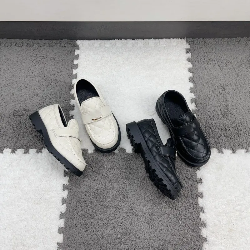 Chan sneakers shop website