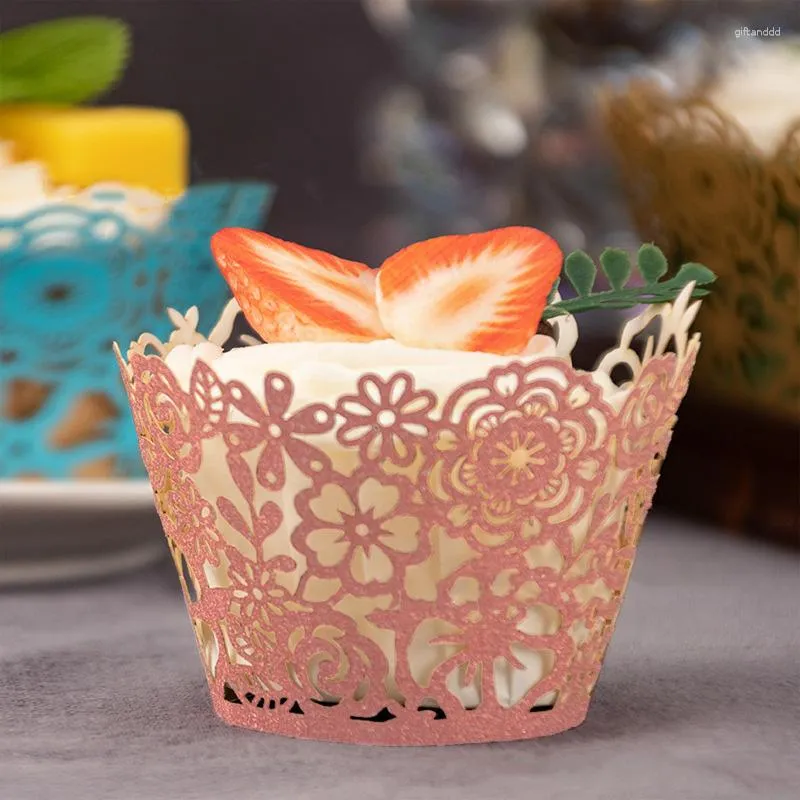 Strumenti per torte 50 pezzi di carta tagliata al laser involucri vuoti per cupcake fodera tazza da forno per bambini forniture per feste di compleanno per bambini decorazione di tazze di nozze