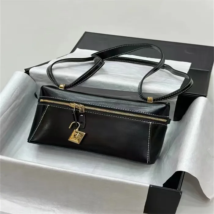 2023 NYTT BOX-mönster Kohude Super Wear-resistent Plain Crossbody Bag Kvinnspåse Multi-färg Handväska Travel Bagis Pure Cowhide Designer Bag Mobiltelefon Bag