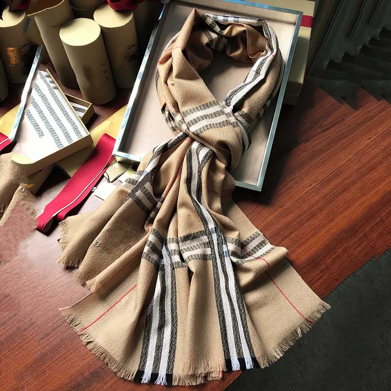 Bufanda de cachemira de diseñador para mujer y hombre, bufanda larga de invierno, diadema de calidad, chales a cuadros grandes con estampado clásico a la moda