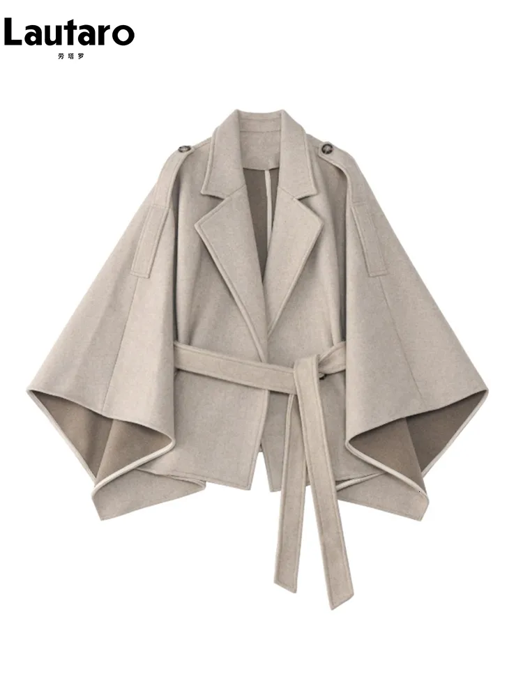 Женские шерстяные накидки Lautaro, осень-зима, свободные стильные роскошные короткие мягкие шерстяные накидки для женщин, винтажный плащ без рукавов с завязкой на талии, женское пальто 230922