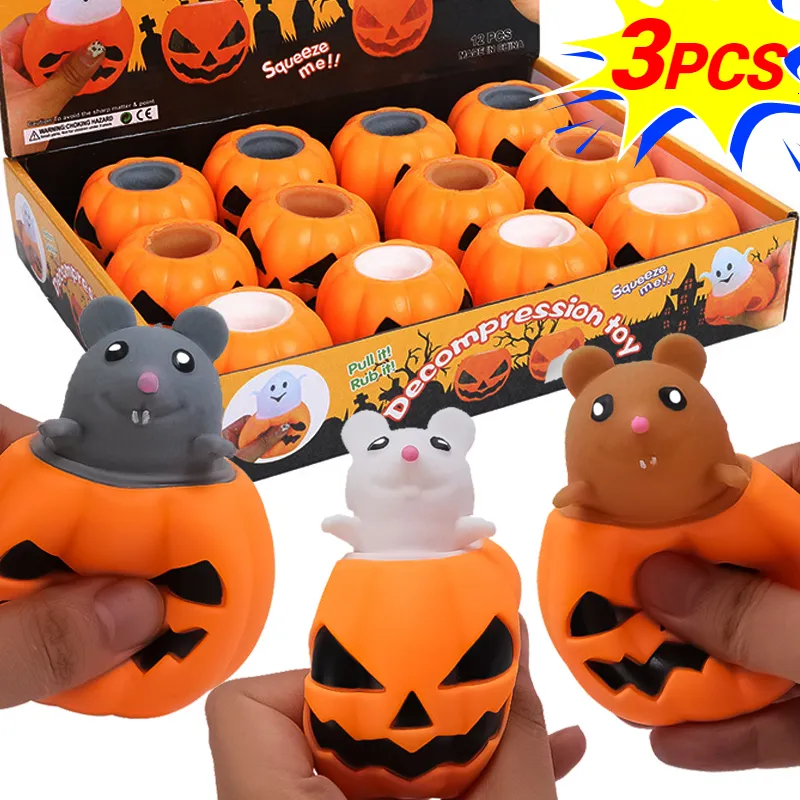 Cadılar Bayramı Malzemeleri 123pcs Çocuklar Şaka Pumpkin Head Sweeze Fincan Toys Tpr Cartoon Squirrel Press Decompression Havalandırma 230923