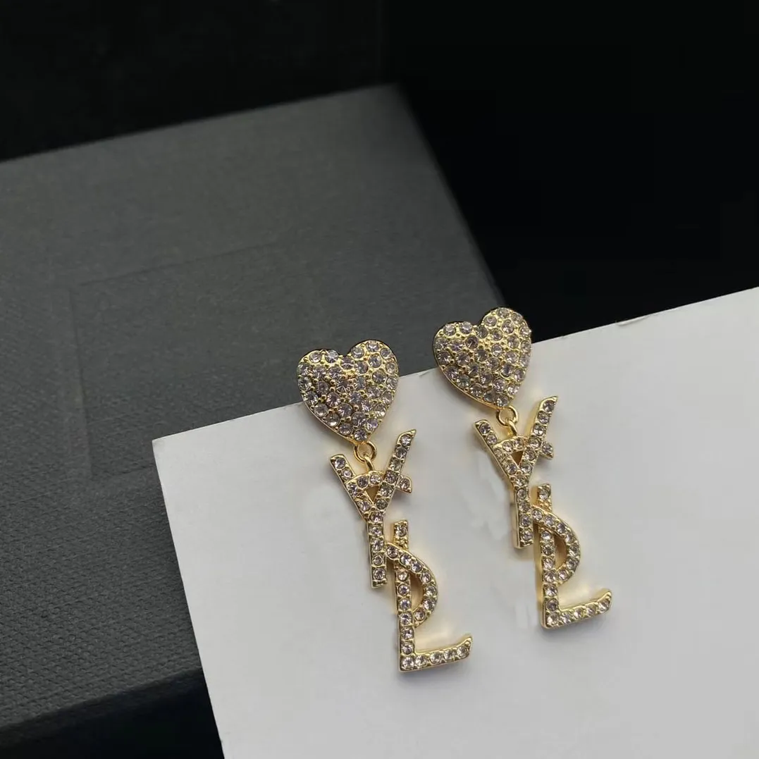 Temperamento nobile trapano ad acqua orecchini di design di lusso orecchini da donna di moda gioielli regalo