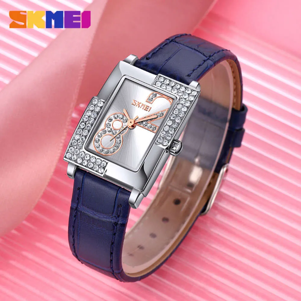 Times square diamond store quartz watch