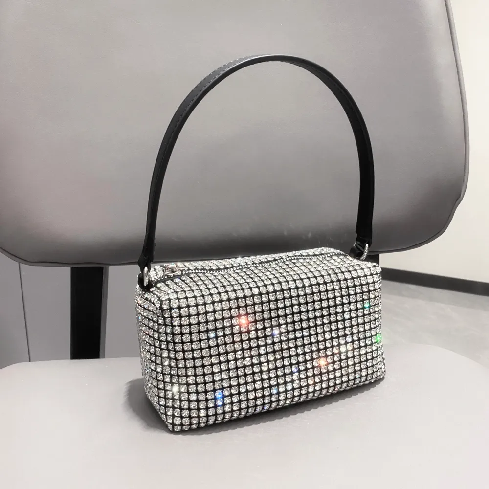 Kvällspåsar Handtagare Rhinestones Evening Bag Silver Crystal Bling Top Handle Påsar för kvinnors plånböcker och handväskor Luxur Designer Kvinnväska 230923