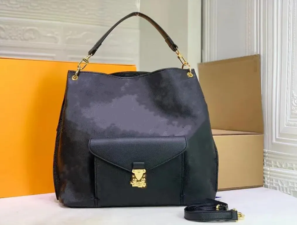 Designer Metis Hobo Bag M40781 Interior Repaired Exterior Damage Tote