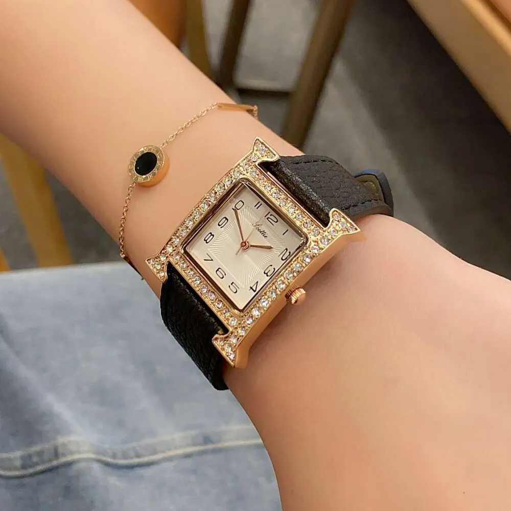 Montre anglaise femme new arrivals