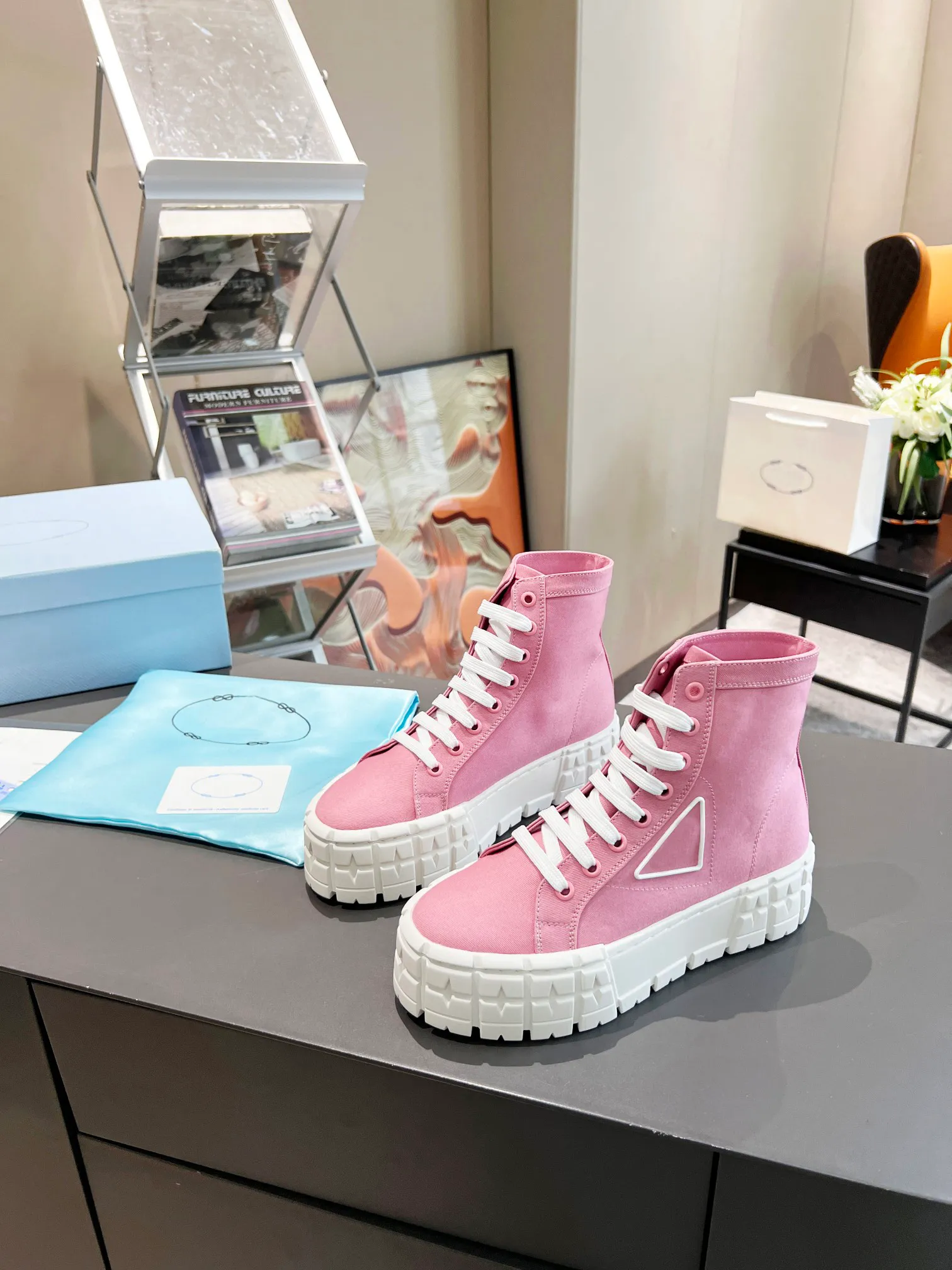 2022 Designer Autumn Winter Boots New Women`s Casual Shoes Candy Color Lace-Up Platform 5cm Sneakers Black White Blue Large Size 35-42