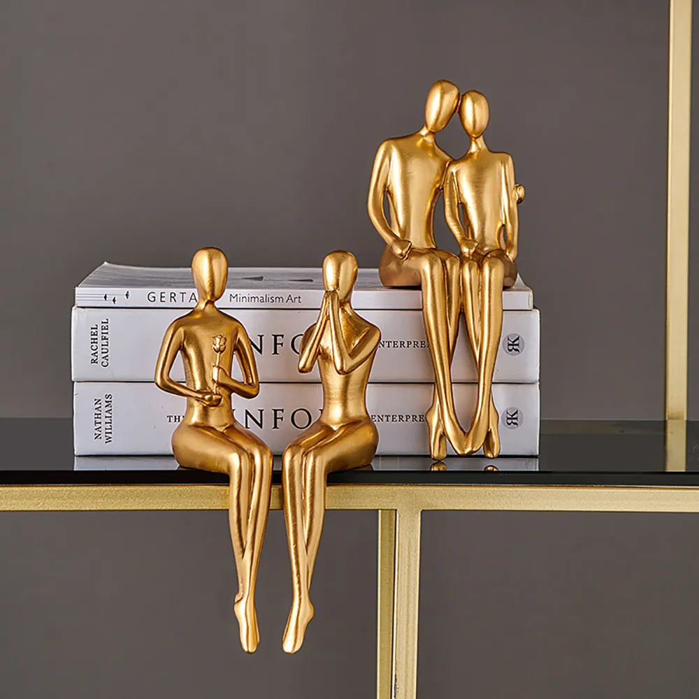 Dekorativa föremål Figurer Nordiska gyllene skulpturharts Figur Staty Modern Heminredning Desk Tillbehör Rum Office Dekoration Craft 230923
