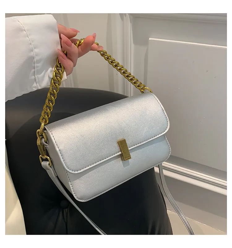 DHgate.com:Womens Solid Color Shoulder Bag, High Quality Chain Crossbody Handbag, Versatile Commuter Bag:Bags, Luggage & Accessories DHgate.com:Womens Solid Color Shoulder Bag, High Quality Chain Crossbody Handbag, Versatile Commuter Bag:Bags, Luggage & Accessories